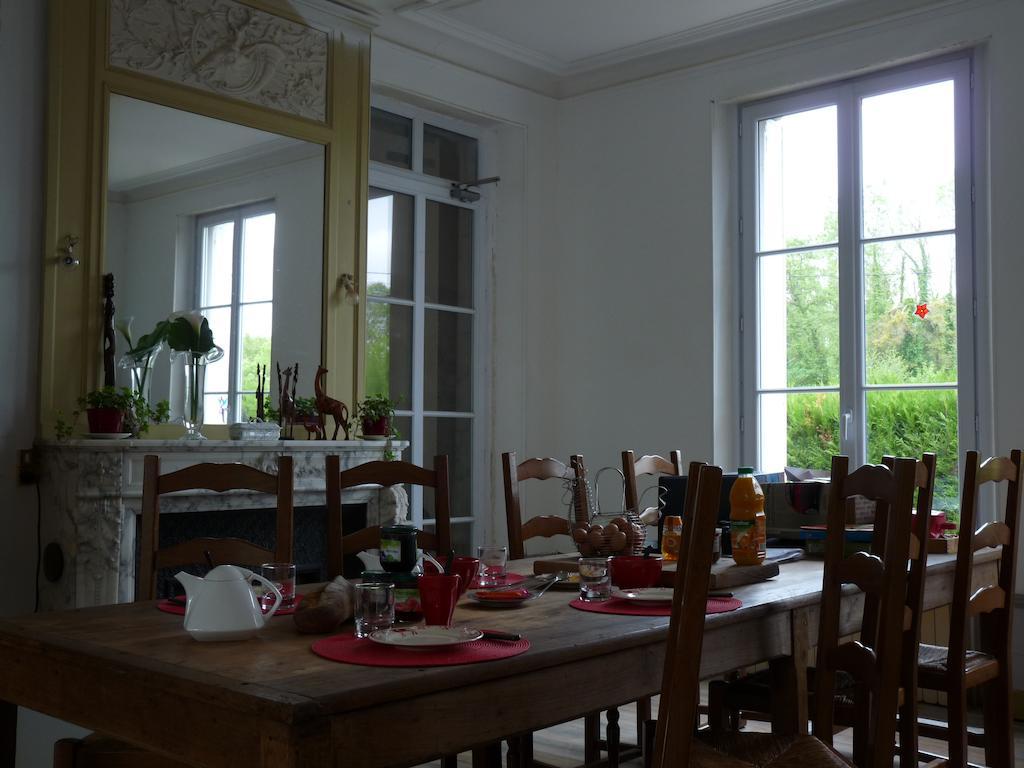 Bed and Breakfast Le Betrot Estissac Zewnętrze zdjęcie