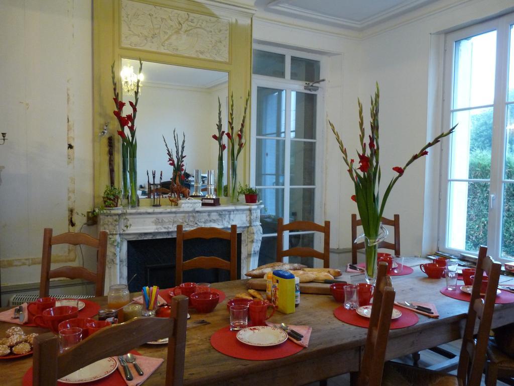 Bed and Breakfast Le Betrot Estissac Zewnętrze zdjęcie